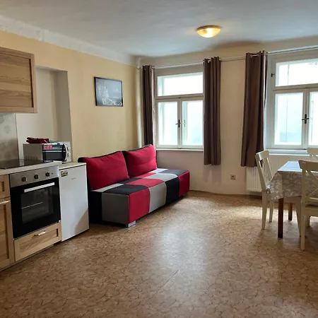 아파트 Travel Apartma *